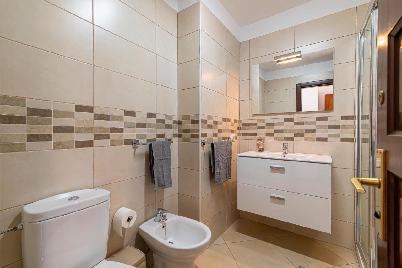 Go2Tenerife Apart'Elisa Near The Beach & Pool View Playa de las Americas  Exteriör bild